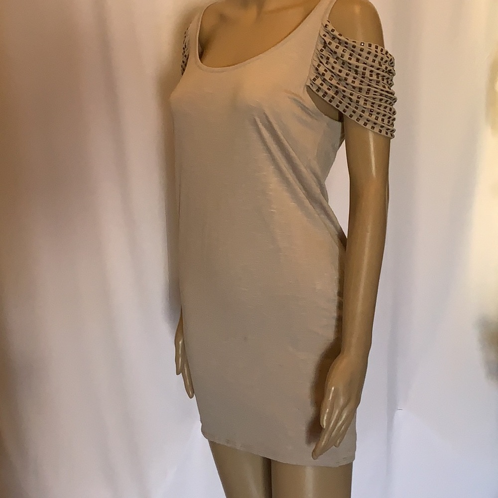 Top or Dress cold shoulder dec on sleeves Sz small